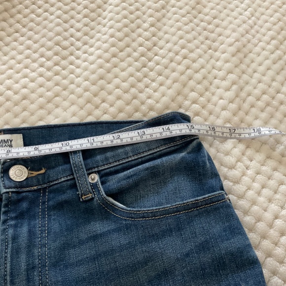 Tommy Hilfiger Distressed Boyfriend Jeans - Size 6/28 - Picture 8 of 11